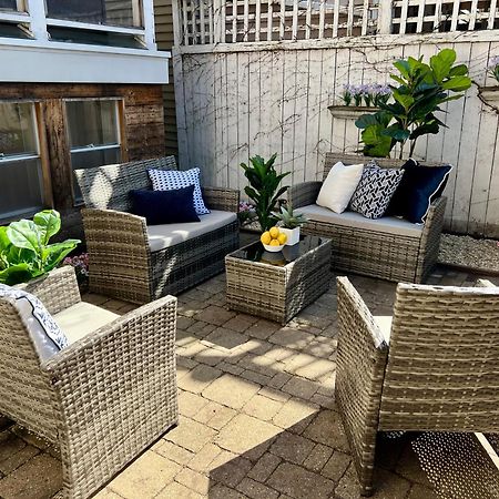 3 Bedroom Spacious Home In Ideal Location W Free Parking Back Yard Pets Welcome Chicago Exterior foto